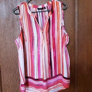 Women's sleeveless blouse